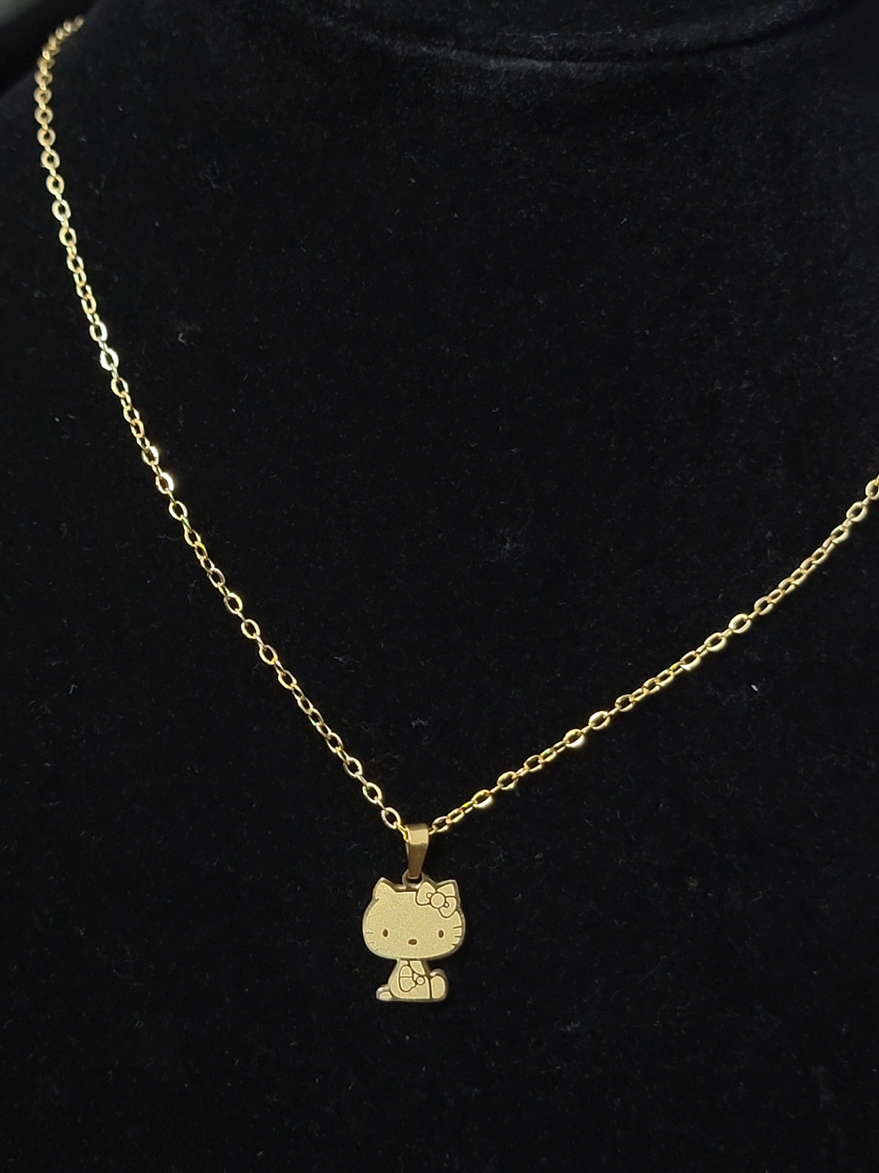 Kitty split necklace