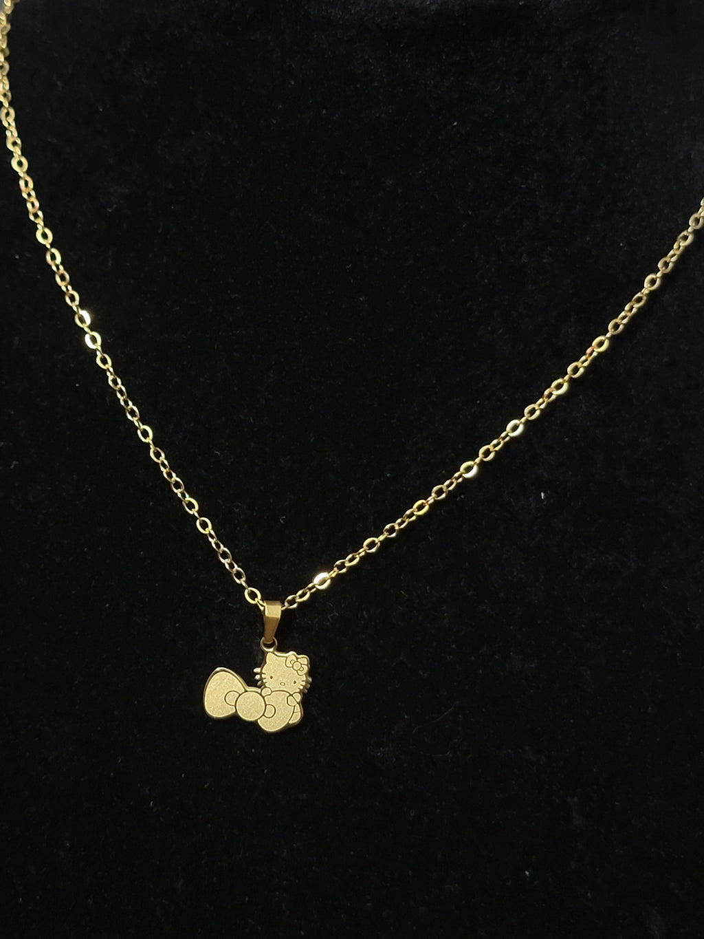 Hk bow necklace