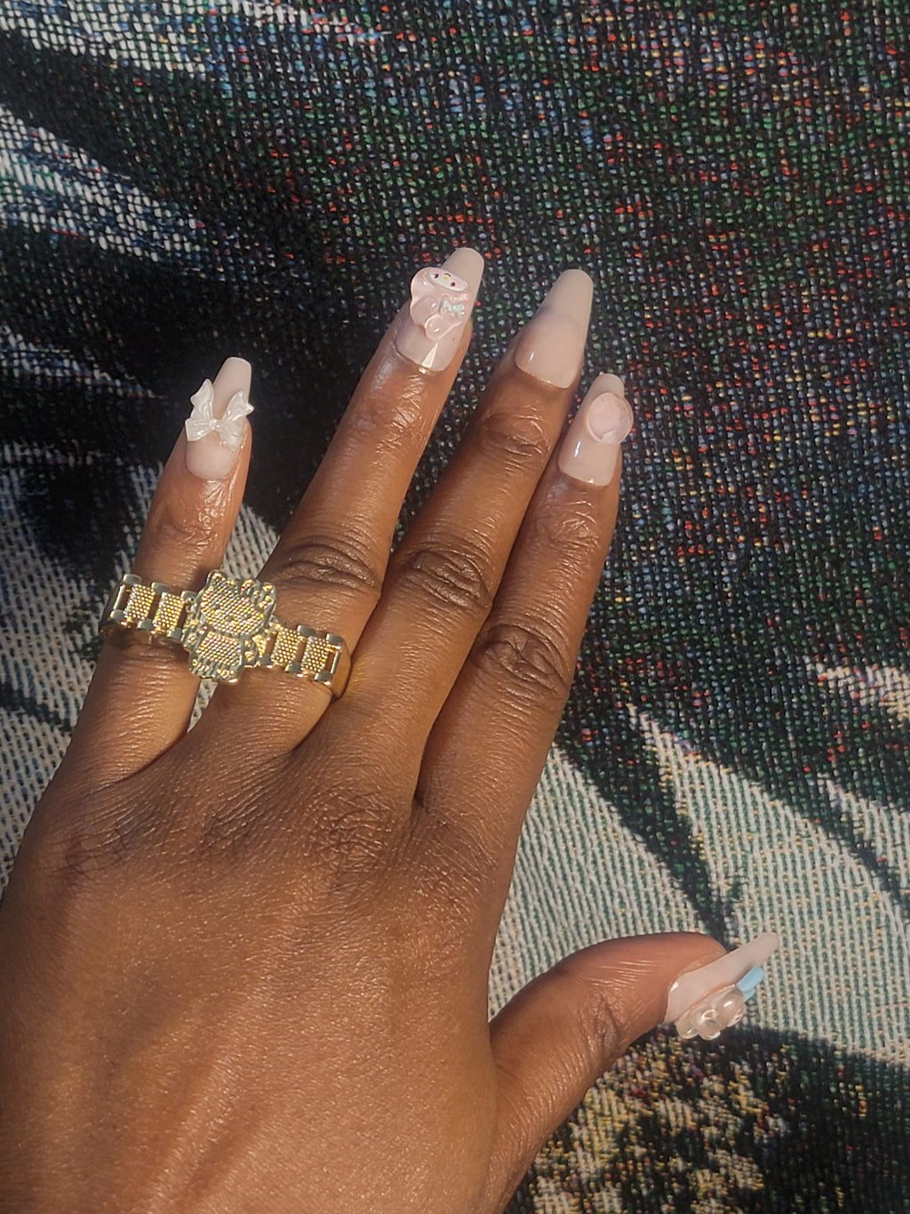 HK body double finger ring