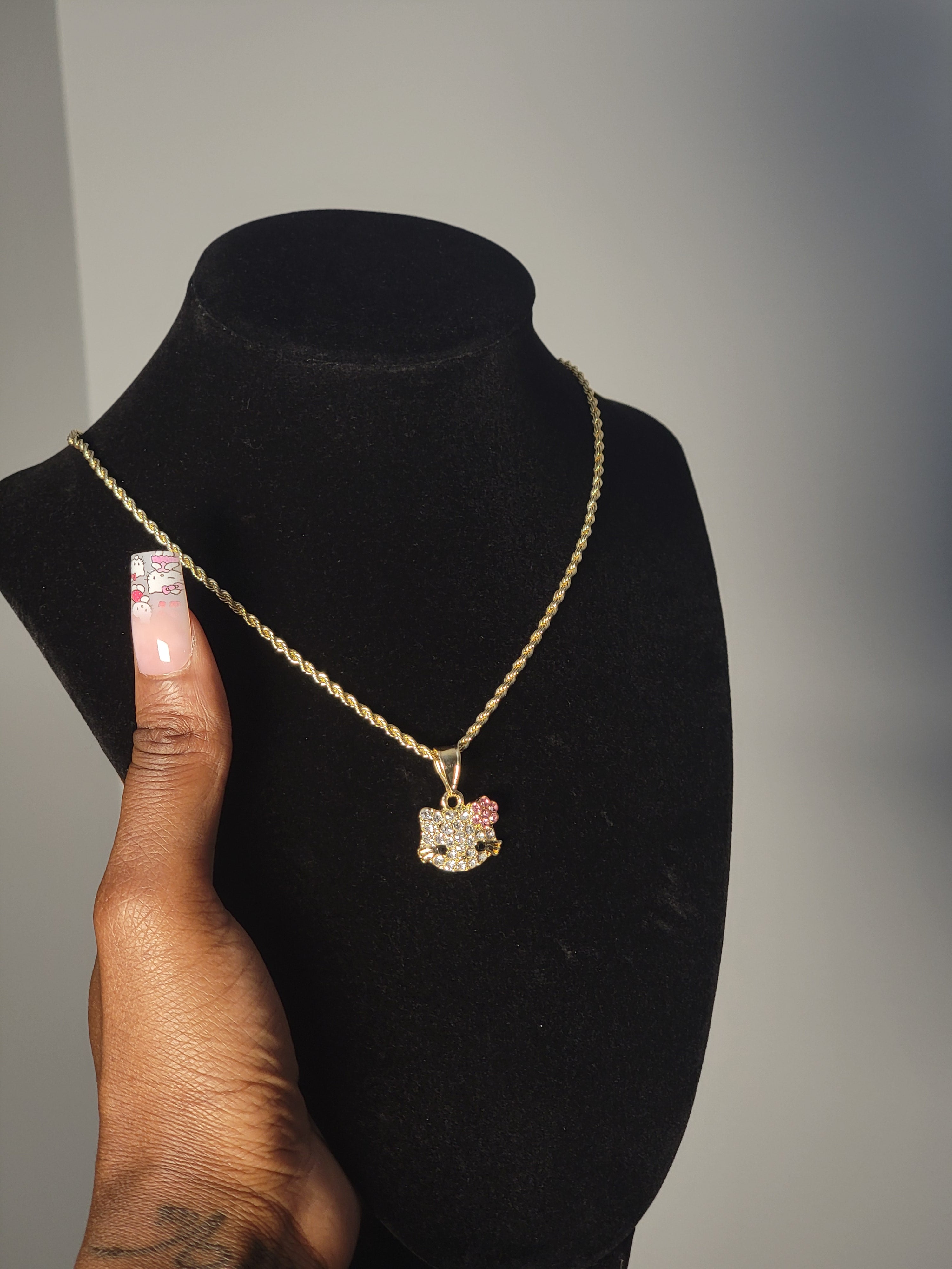 Hk bling bow necklace